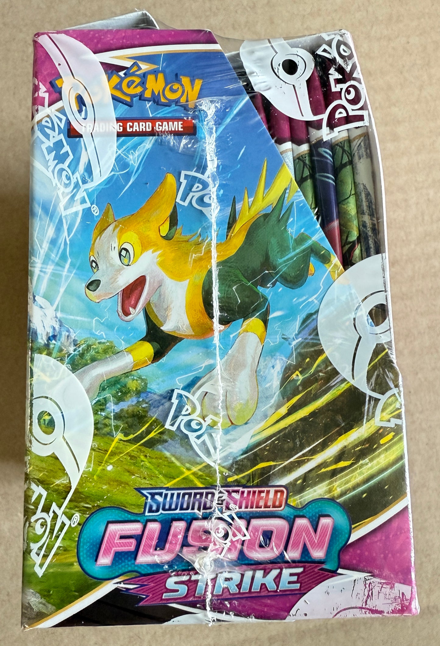 Fusion Strike Booster Box (packaging imperfections)
